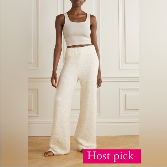 SKIMS Pants - NWT | Skims Cozy Knit bouclé pants